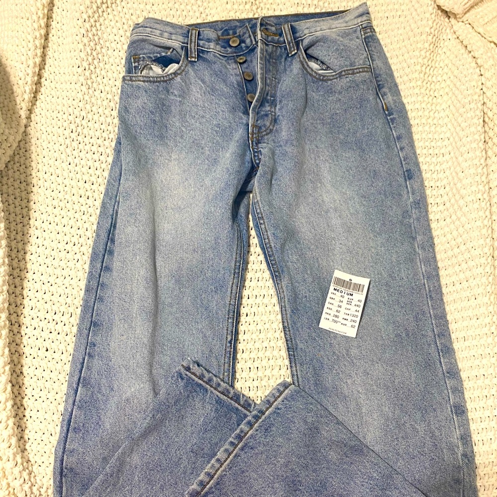 •Brandy melville light washed Jeans•